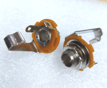 2 x Open Mono Jack Sockets 6.35mm